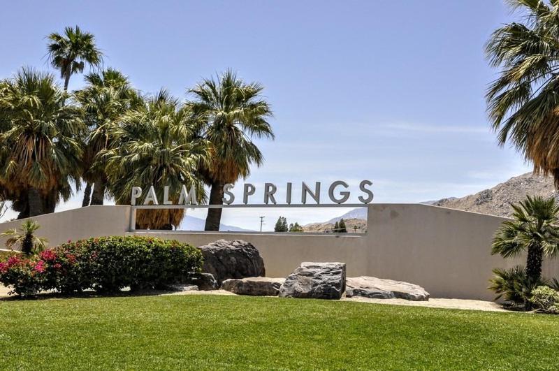 Serene 4 Bed 3 Bath Heated Pool Natural Backyard Heart Of Palm Springs Kültér fotó